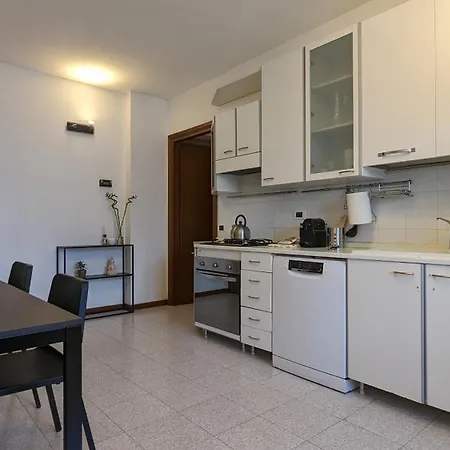 Urban Escape - A Peaceful Getaway Near The Apartment