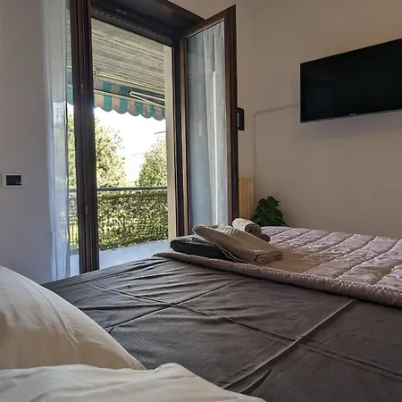 Urban Escape - A Peaceful Getaway Near The Apartment Verona